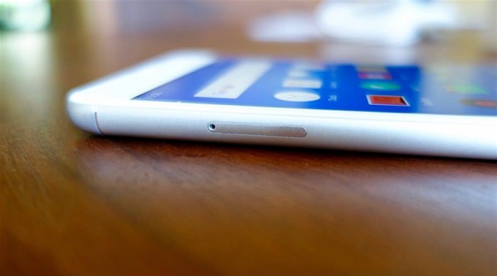 meizum3note_left_side.jpg