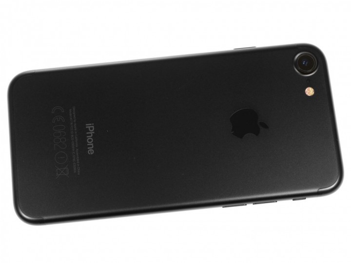 appleiphone7_back.jpg