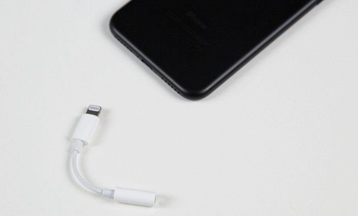 appleiphone7_compl2.jpg