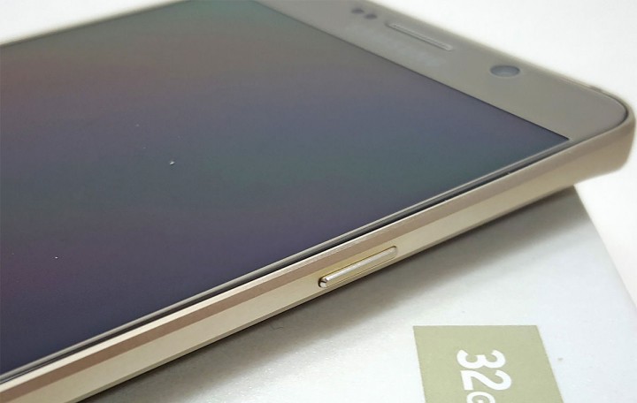 samsung-galaxy-note-5_right_side.jpg