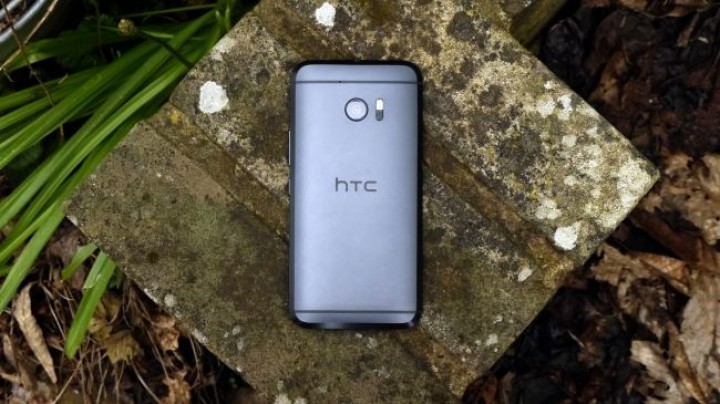 htc 10.jpg