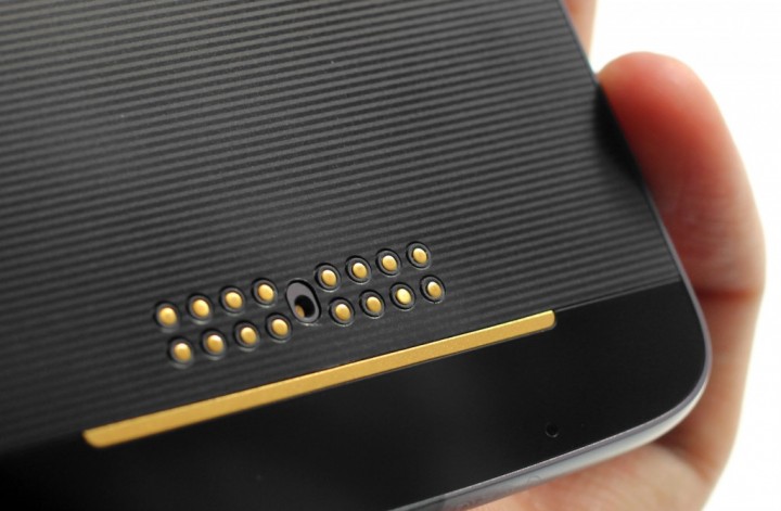 motoz_back2.jpg
