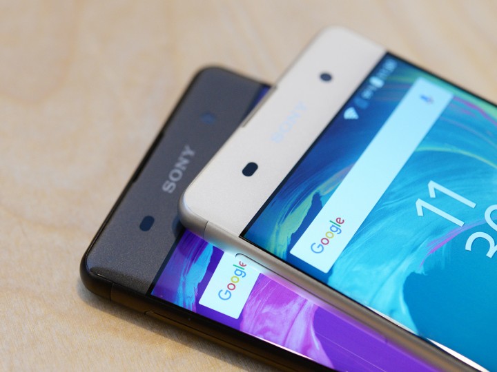 sonyxperiaxa_bezel.jpg