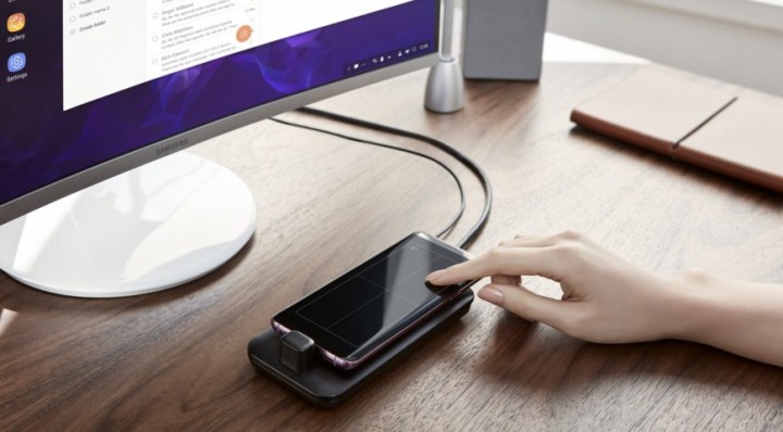 samsung-galaxy-s9_dex.jpg