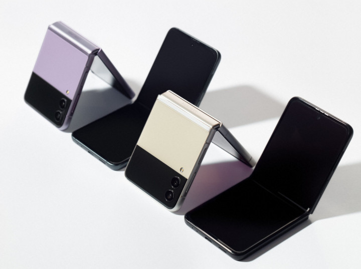 samsung_galaxy_z_flip_3_2.jpg