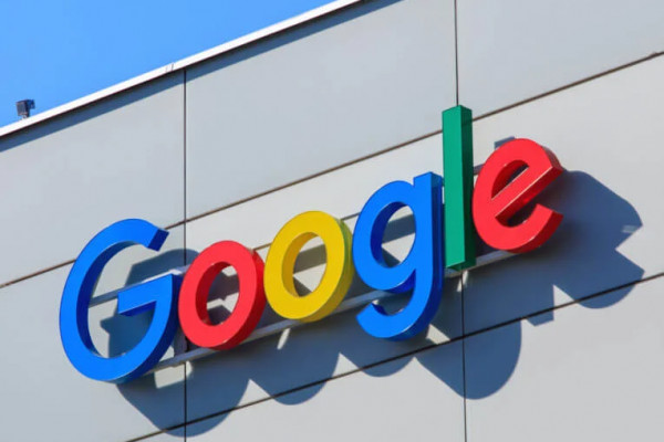 Google патентует свое видение складного смартфона