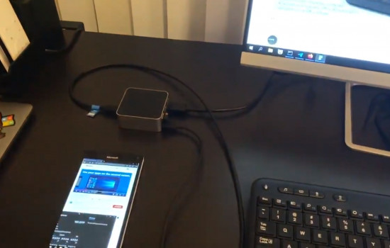 На Lumia 950 XL запустили Windows 10 в двухэкранном режиме
