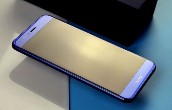 Новый сверхтонкий Honor 8 Pro имеет двойную камеру и 6 Гб RAM   