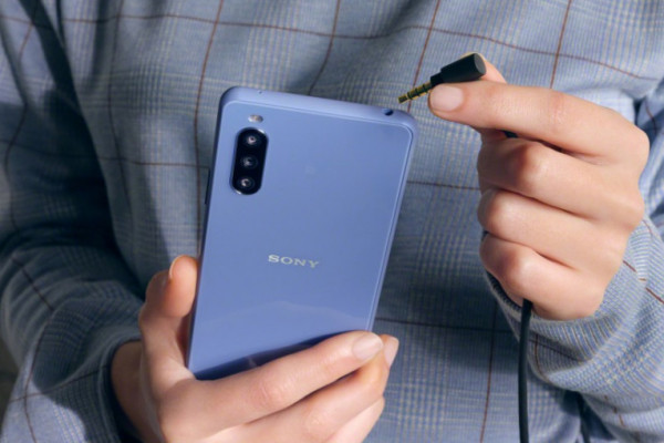 Представлен Sony Xperia 10 III: компактные размеры, приятные расцветки