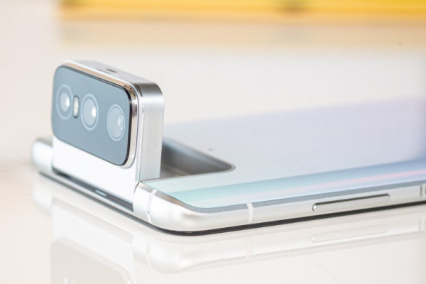ASUS ZenFone 8 Mini прошел сертификацию TUV. Что нового мы о нем узнали?