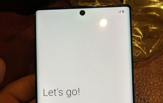Появились первые фотографии Galaxy Note 10 с пятью камерами