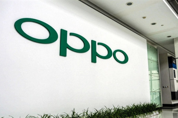 Oppo патентует новое устройство с двумя экранами. Но мы где-то такое уже видели